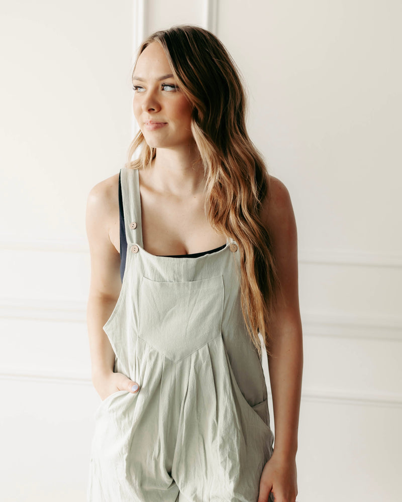 Sweet Duet Pleated Romper In Green