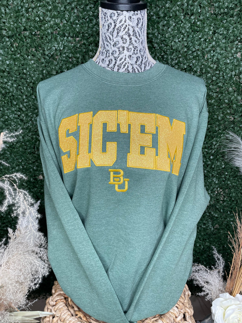 SIC’EM Baylor University Embroidered Pullover