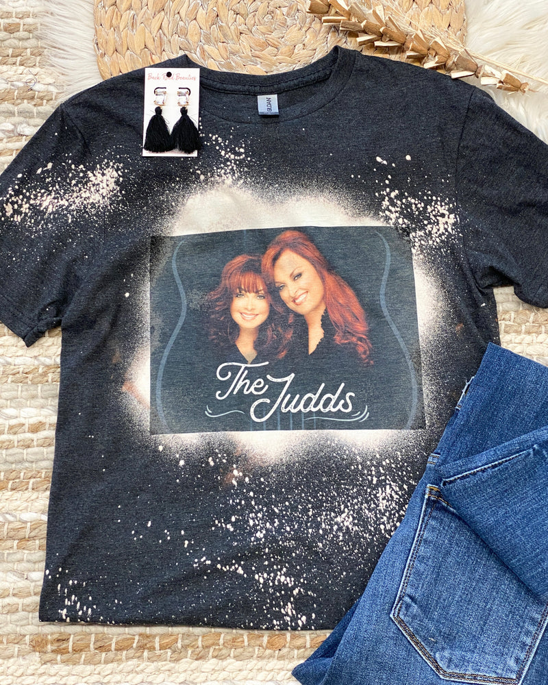 The Judds Tee In Charcoal